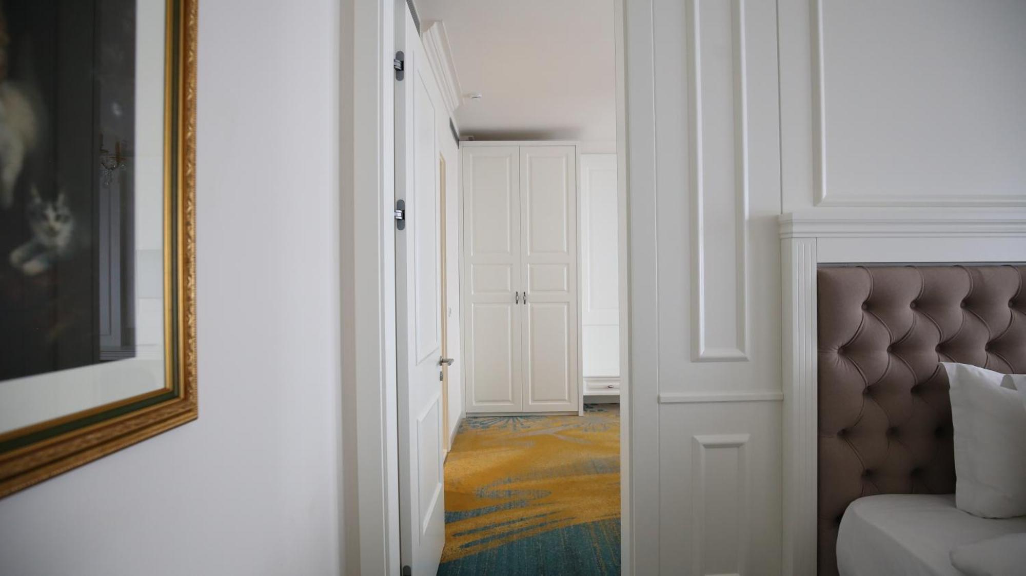 Grand Hotel Belushi Boge Экстерьер фото