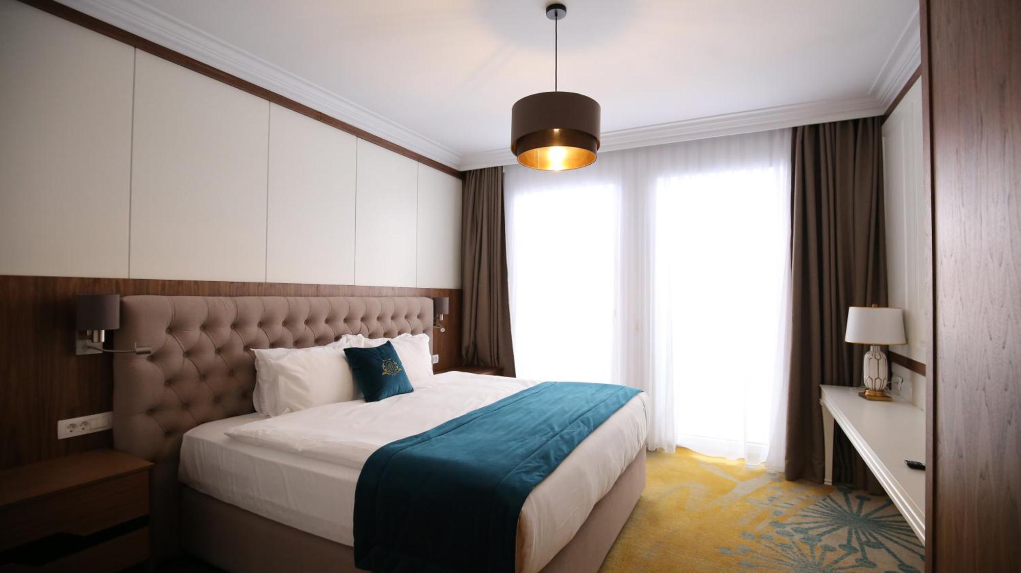Grand Hotel Belushi Boge Экстерьер фото