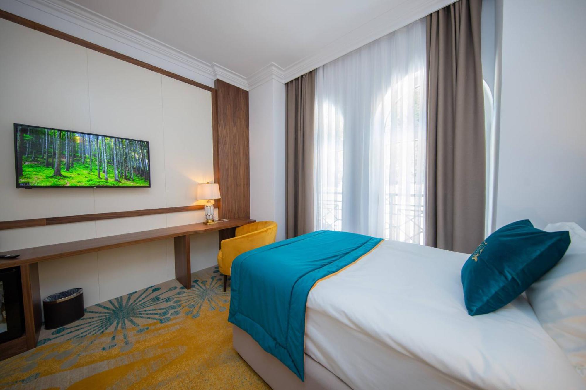 Grand Hotel Belushi Boge Экстерьер фото
