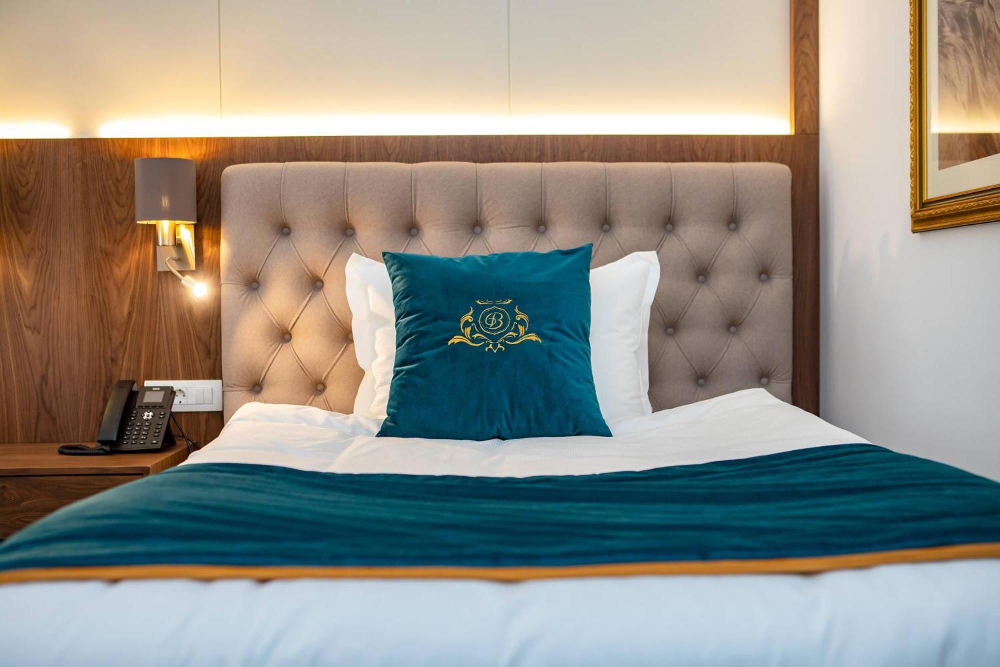 Grand Hotel Belushi Boge Экстерьер фото